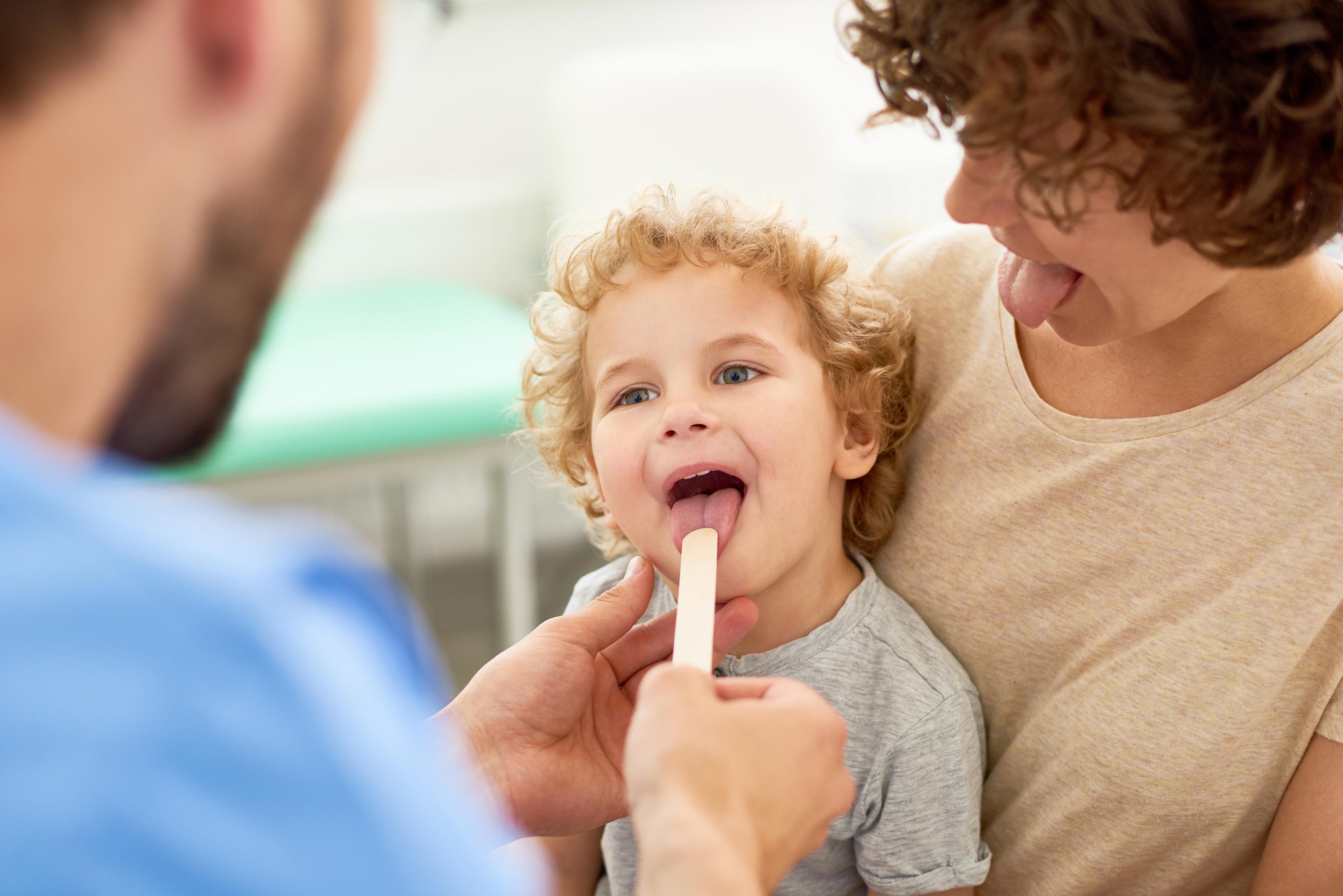 Лечение запаха изо рта у ребенка. Дети с разными заболеваниями.